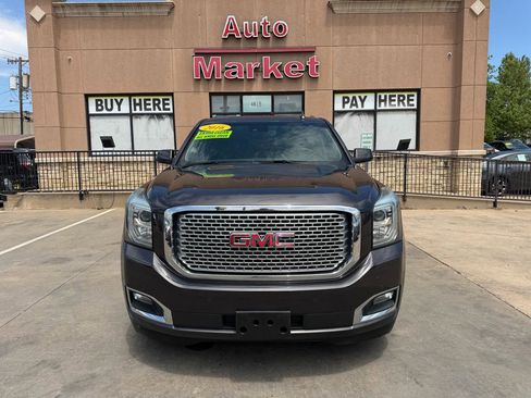 Used 2016 GMC Yukon XL Denali w/ Open Road Package AWD/4WD image 2