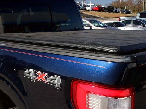 Used 2022 Ford F150 Lariat image 8