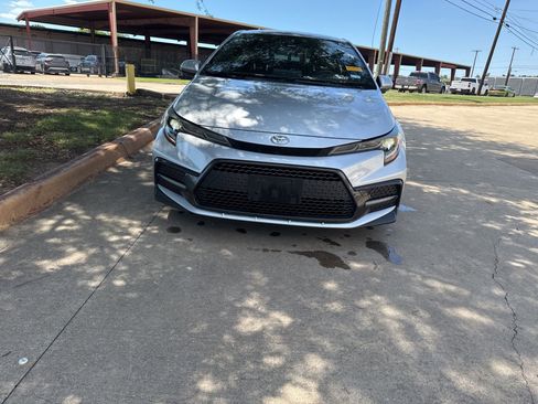 Used 2022 Toyota Corolla SE FWD image 1