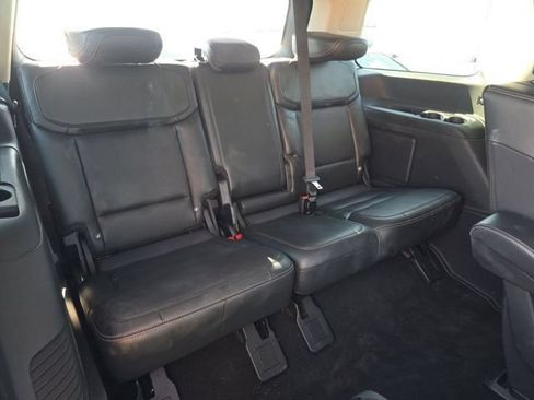 Used 2025 Ford Expedition Platinum AWD/4WD image 13