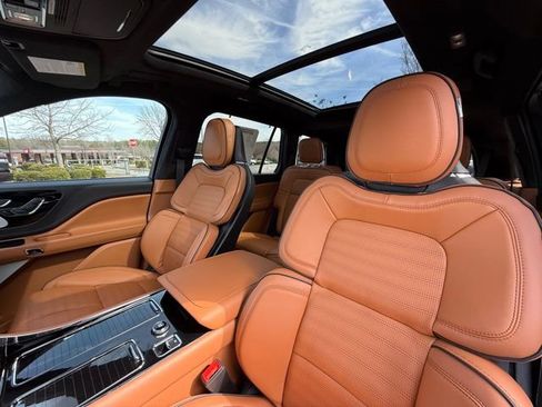 New 2025 Lincoln Aviator Black Label image 13