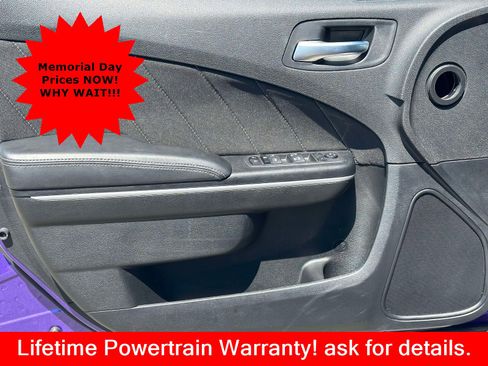 Used 2023 Dodge Charger SXT RWD image 18