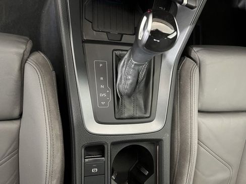 Used 2020 Audi Q3 2.0T Prestige w/ Prestige Package image 20