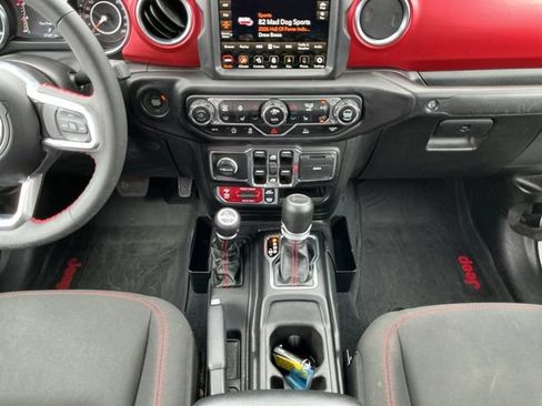 Used 2023 Jeep Gladiator Rubicon w/ Cold Weather Group AWD/4WD image 11