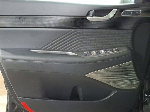 Used 2024 Hyundai Palisade Calligraphy image 12
