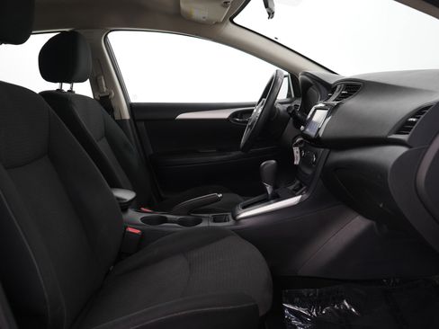 Used 2019 Nissan Sentra S FWD image 11