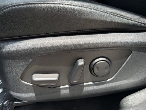 Used 2024 Kia Sportage EX AWD/4WD image 18