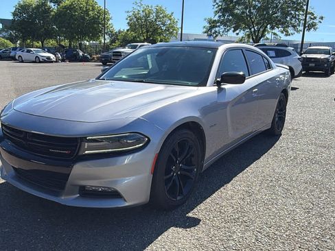 Used 2016 Dodge Charger R/T w/ Plus Group RWD image 1