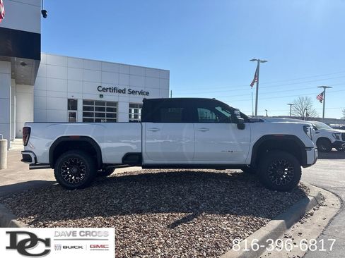New 2026 GMC Sierra 2500 AT4 w/ AT4 Premium Plus Package AWD/4WD image 4