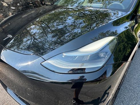 Used 2022 Tesla Model Y Performance image 19