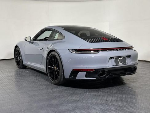 Certified 2024 Porsche 911 Carrera RWD image 3