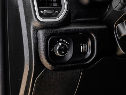 Used 2024 RAM 2500 Big Horn w/ Night Edition image 28