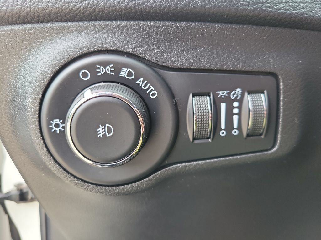 Used 2021 Jeep Compass Trailhawk AWD/4WD image 20