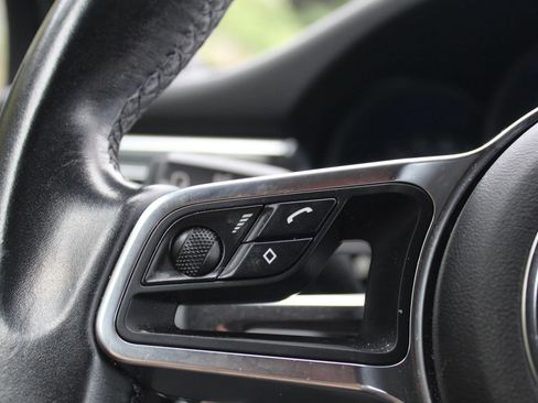 Used 2017 Porsche Macan AWD/4WD image 25