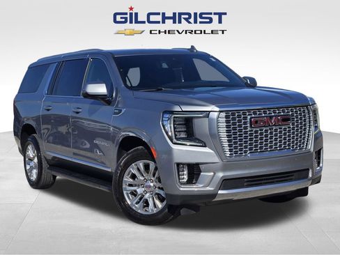 Used 2023 GMC Yukon XL Denali image 1