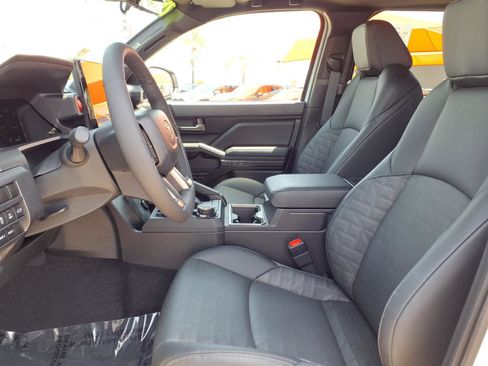 Used 2026 Toyota Tacoma TRD Sport w/ TRD Sport Premium Package AWD/4WD image 17