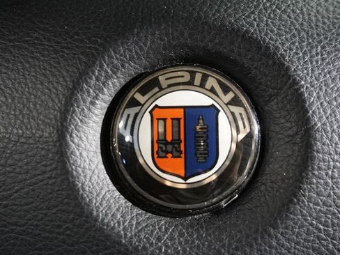 Used 2012 BMW 750Li xDrive image 17