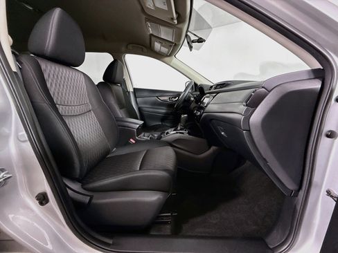 Used 2018 Nissan Rogue SV w/ Premium Package AWD/4WD image 26
