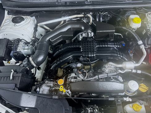 Used 2024 Subaru Crosstrek 2.0i Premium image 30