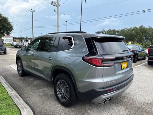Used 2025 GMC Acadia Elevation FWD image 5