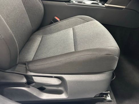 Used 2025 Toyota Camry LE image 58