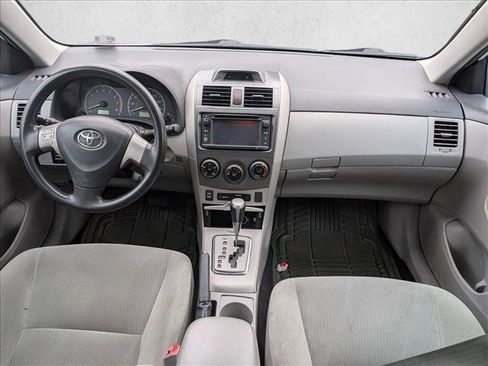 Used 2013 Toyota Corolla LE image 14