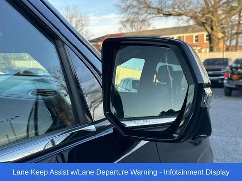 Used 2021 Chevrolet Tahoe High Country w/ Premium Package image 32