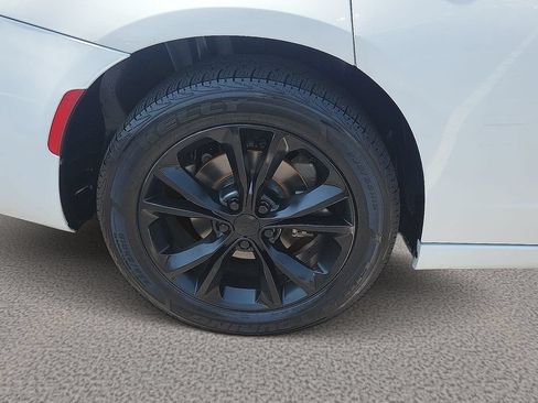 Used 2022 Dodge Charger SXT AWD/4WD image 7