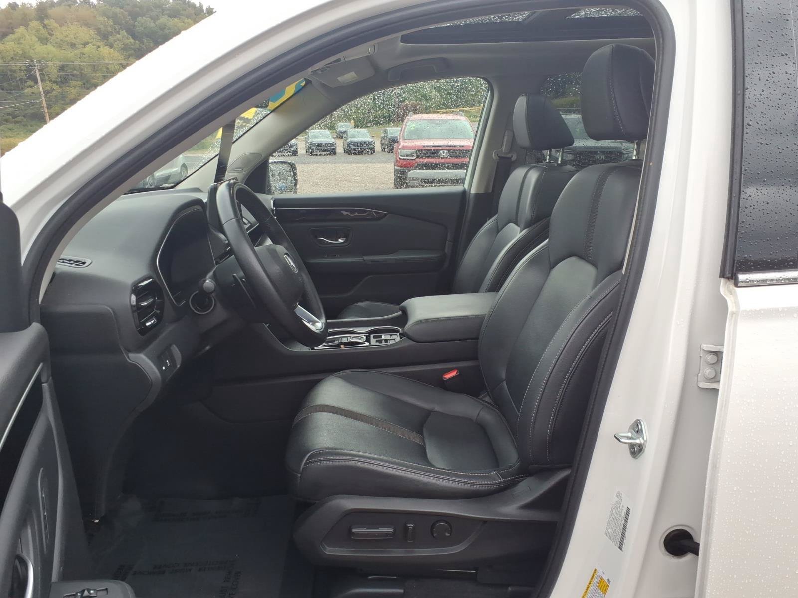 Certified 2023 Honda Pilot Touring image 14