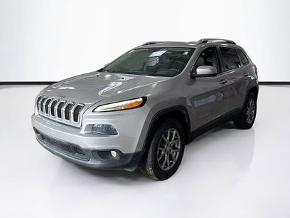 Used 2018 Jeep Cherokee Latitude Plus w/ Cold Weather Group