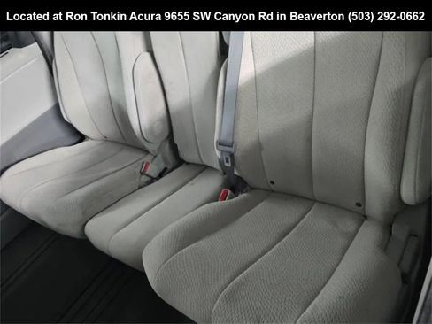 Used 2013 Toyota Sienna LE image 11