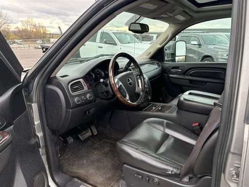 Used 2012 GMC Sierra 3500 Denali image 9