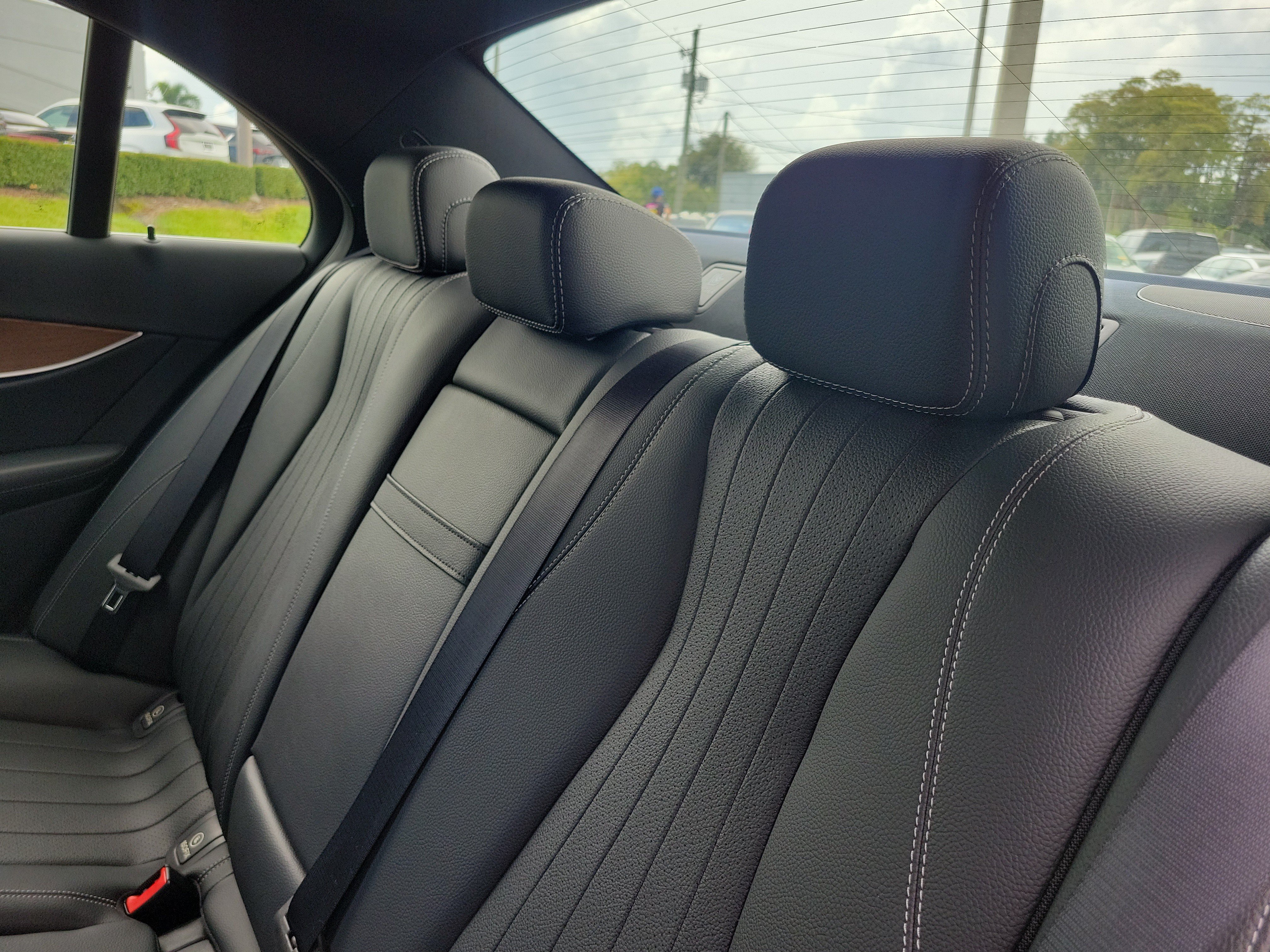 Used 2020 Mercedes-Benz E 350 4MATIC Sedan image 14