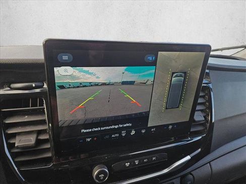 Used 2023 Ford Transit 350 XLT image 18