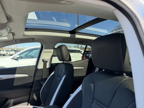 Used 2025 Buick Envision Sport Touring image 12