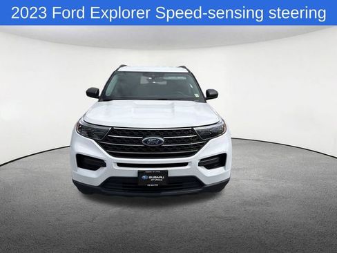 Used 2023 Ford Explorer XLT AWD/4WD image 16