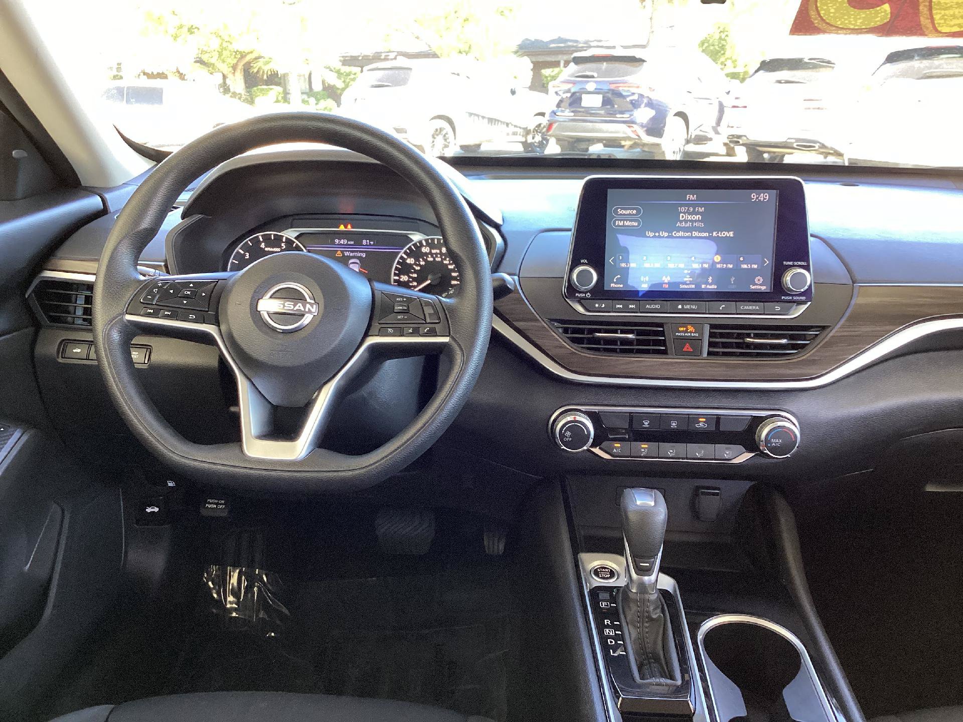 Used 2024 Nissan Altima 2.5 SV FWD image 17