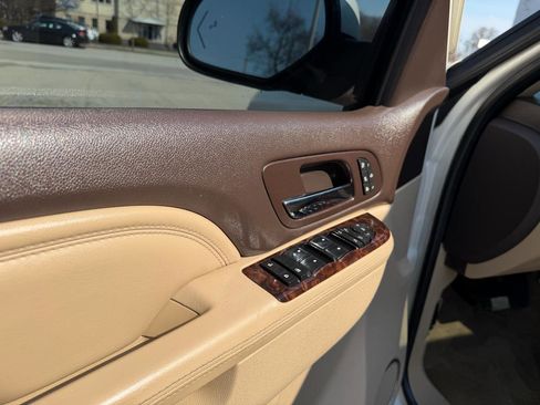 Used 2012 GMC Yukon Denali image 10