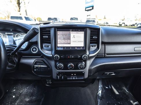 Used 2024 RAM 2500 Big Horn image 30