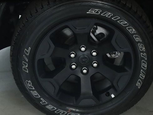 Used 2025 RAM 1500 Big Horn AWD/4WD image 38