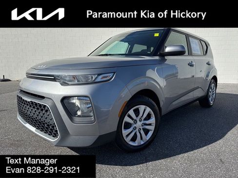 Used 2022 Kia Soul LX image 1