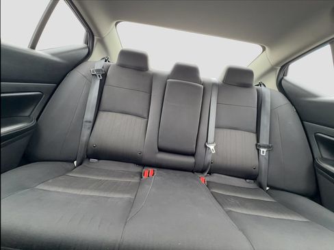 Used 2024 Nissan Altima 2.5 SV FWD image 23