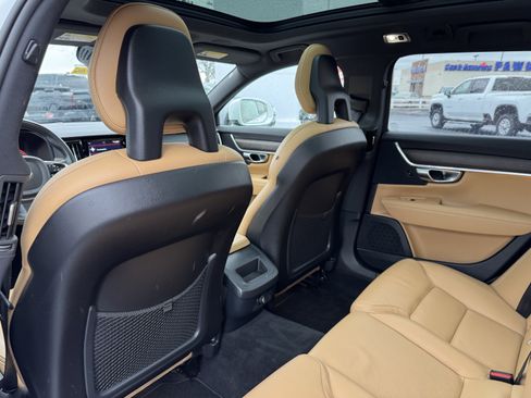 Used 2018 Volvo V90 T6 Cross Country w/ Convenience Package image 34