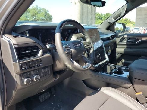 New 2026 GMC Yukon XL Elevation w/ Elevation Premium Package AWD/4WD image 20