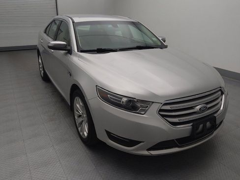 Used 2016 Ford Taurus Limited image 14