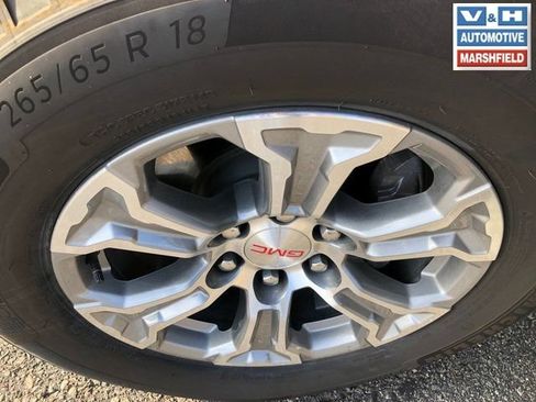 Used 2024 GMC Sierra 1500 SLT AWD/4WD image 27