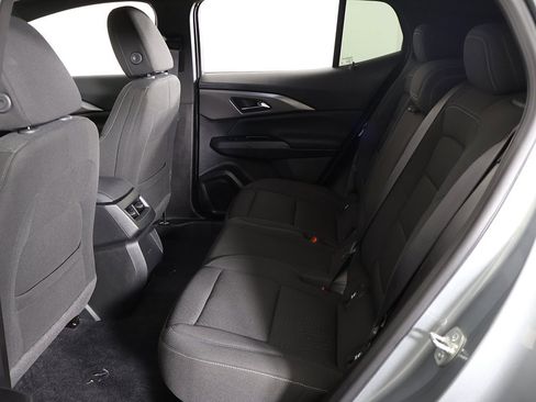 Used 2025 Chevrolet Equinox EV LT image 30