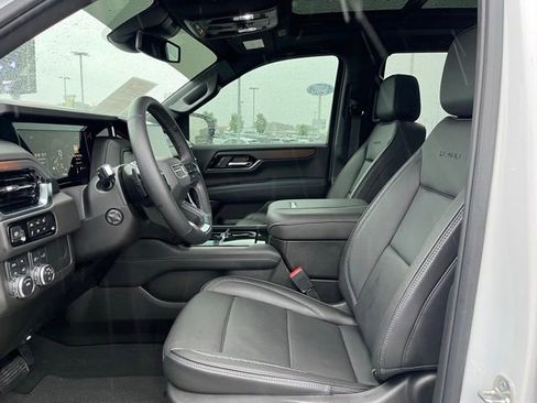 Used 2025 GMC Yukon Denali w/ Sun & Power Step Package AWD/4WD image 5