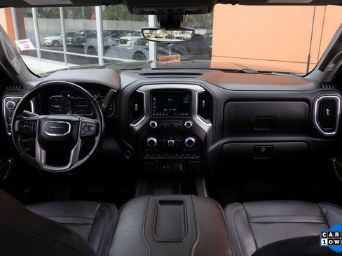 Used 2022 GMC Sierra 2500 Denali w/ Denali Black Diamond Edition AWD/4WD image 21