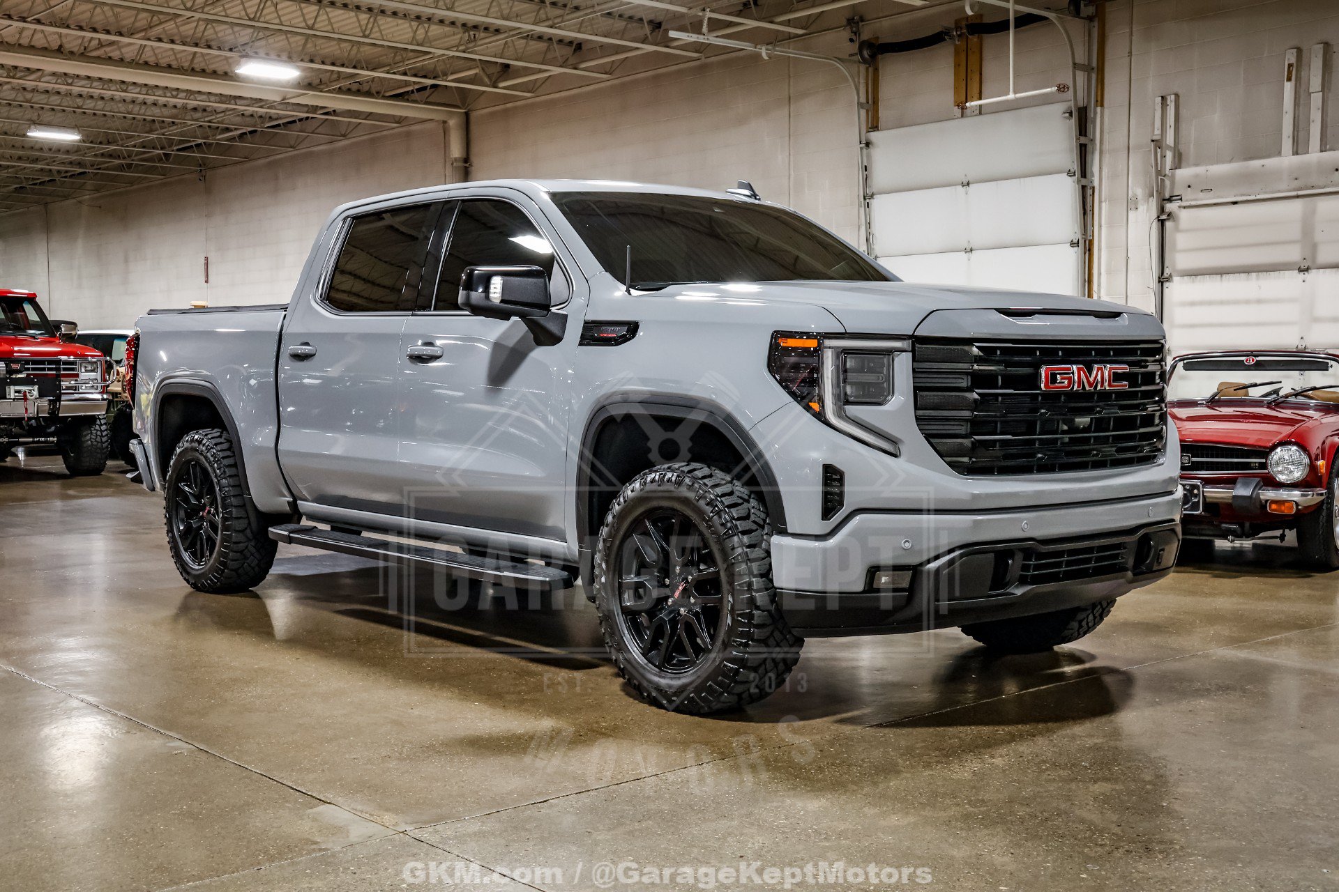 Used 2024 GMC Sierra 1500 Elevation w/ Elevation Premium Package AWD/4WD image 13